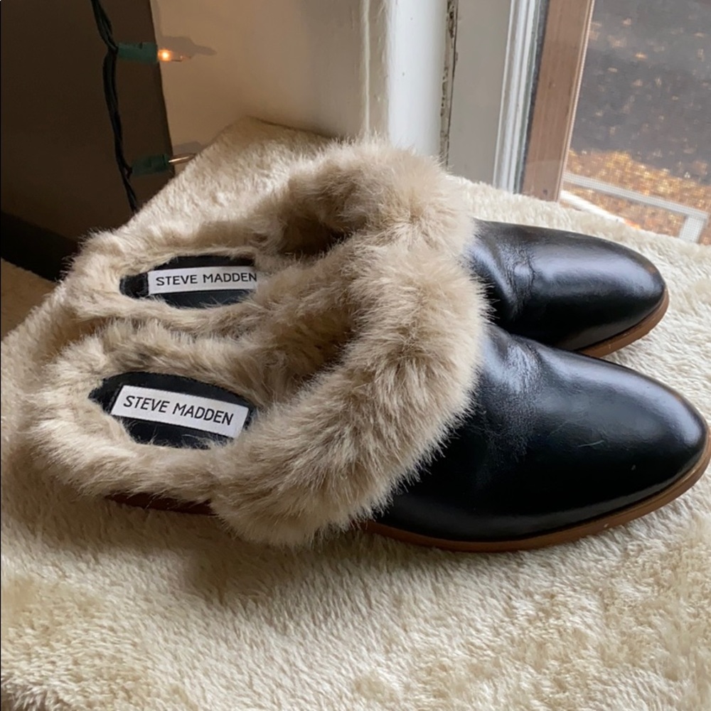 Steve Madden fur loafers! So cute and worn twice!